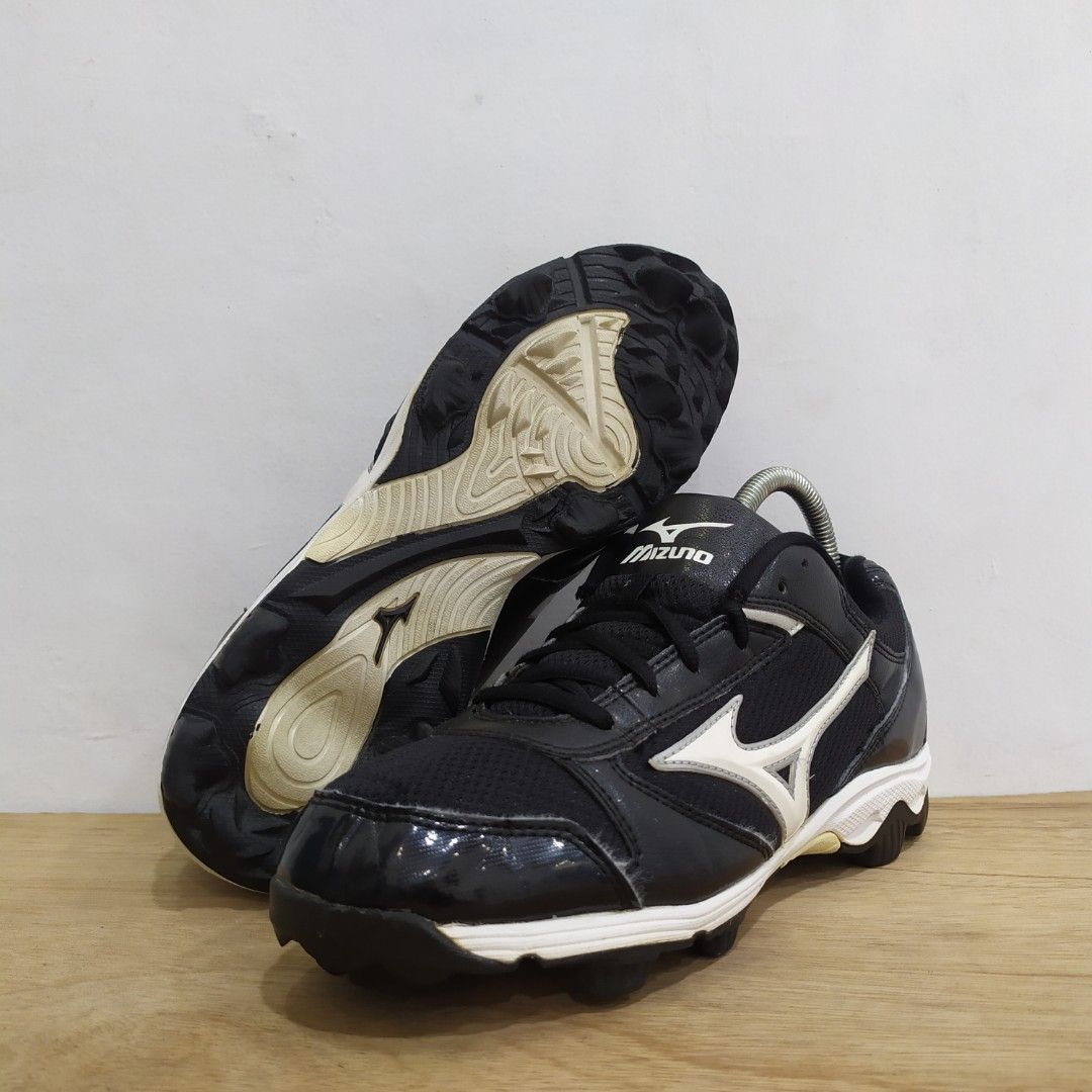 Sepatu softball sales mizuno