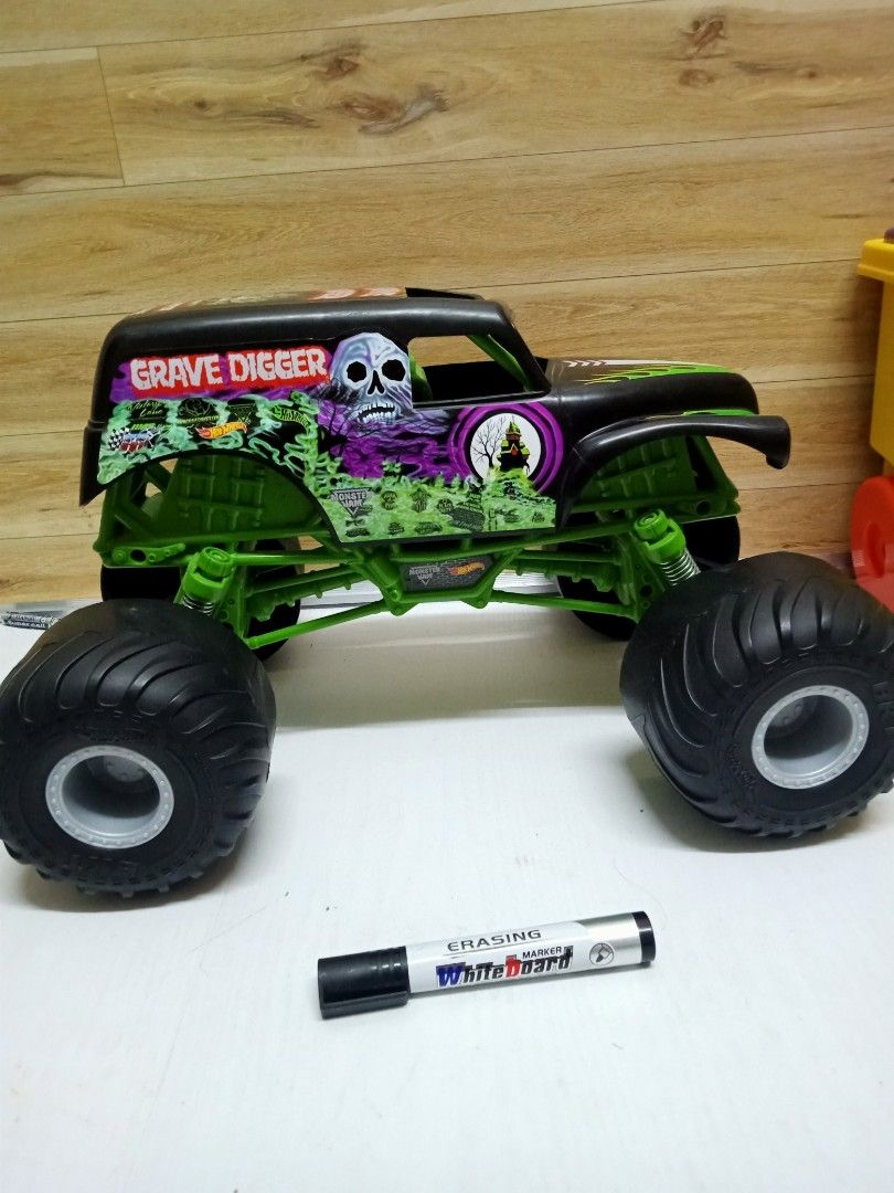 Mattel grave digger monster truck best sale