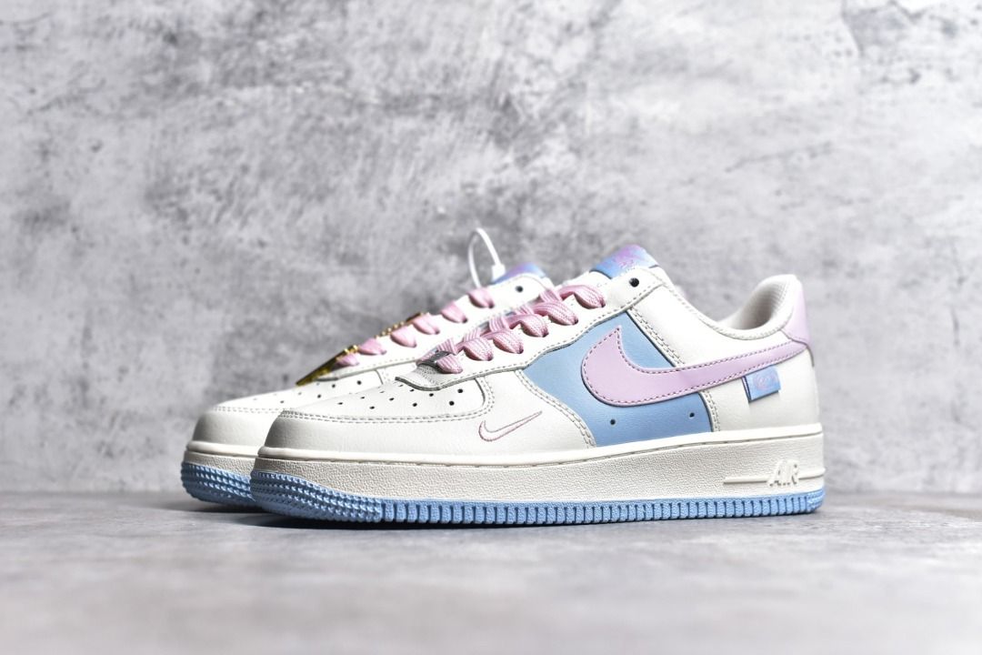 Hot pink and blue nikes clearance