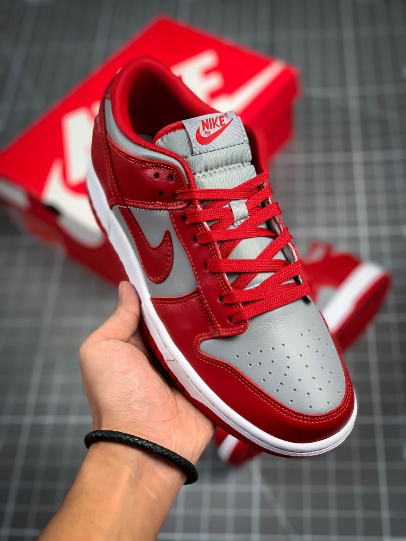 Nike SB Dunk Low Pro QS Sneakers - Red