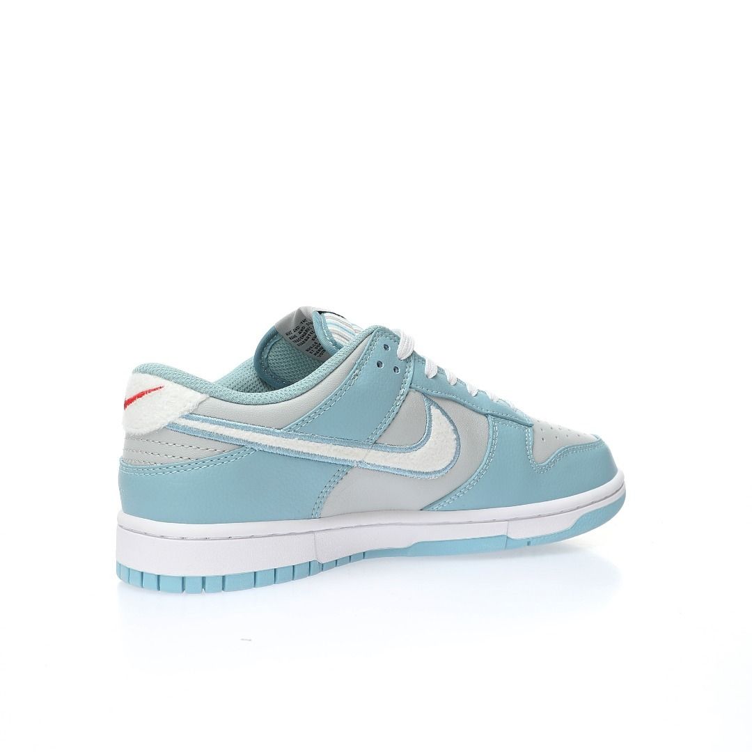 Nike SB Dunk Low RetroGrey Fog Worn Blue, Women's Fashion, Footwear,  Sneakers on Carousell