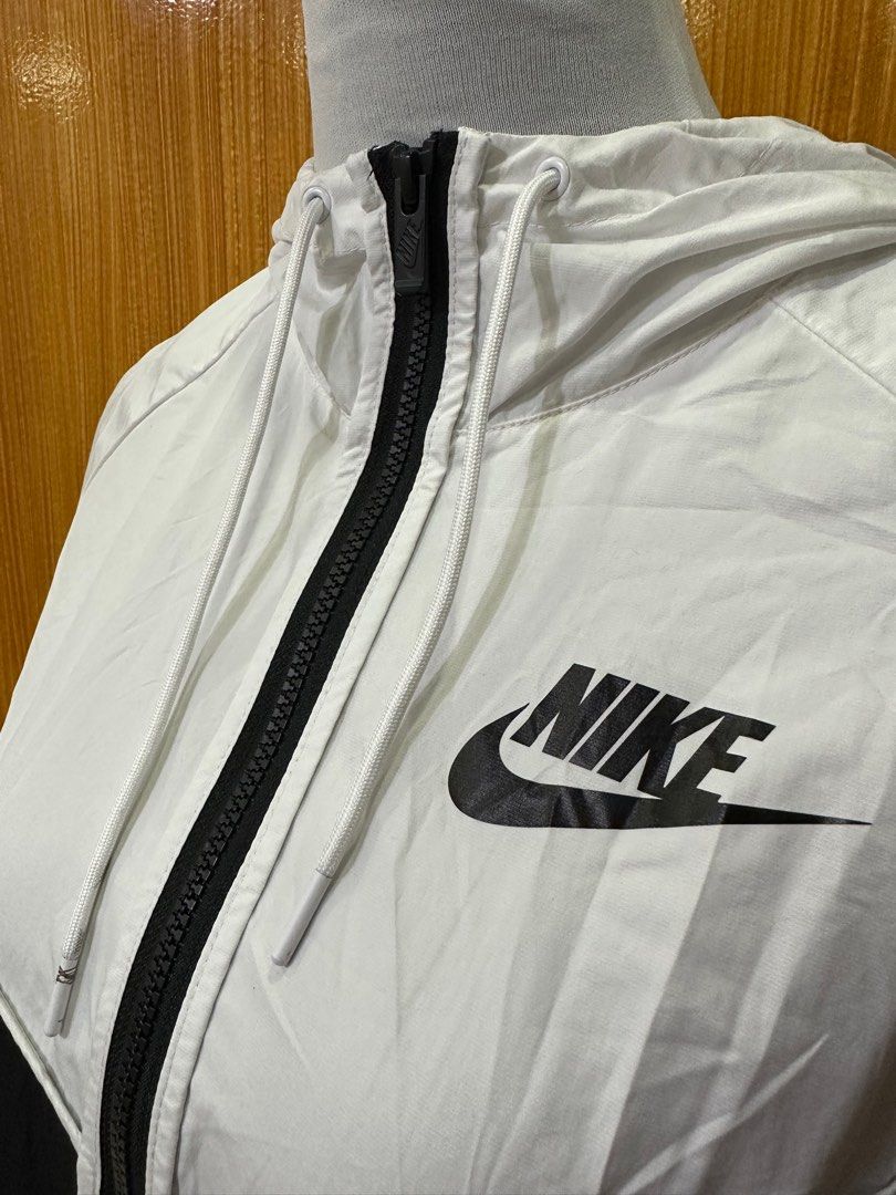 4x nike windbreaker