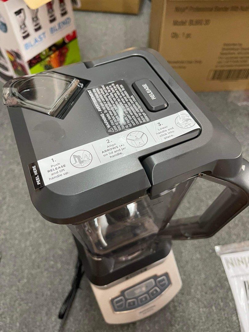 Ninja Professional Blender & Nutri Ninja Cups Brandnew Openbox 110volts