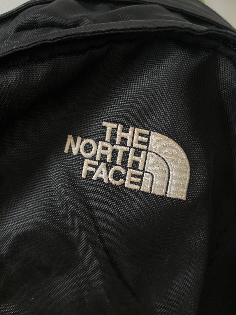 North Face Vault Backpack (Category: Backpacks) located in Quezon City. Submitted by migsxdeclutterproject (Listing ID 1243762789, Image 2). Description: Rfs: decluttering Original/authentic Note: signs of use as seen in photos.