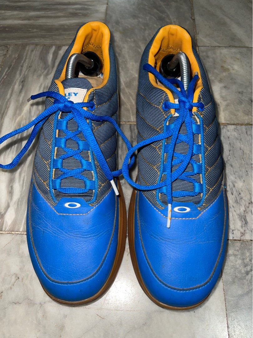 OAKLEY GOLF SNEAKER SIZE 11 EXCELLENT CONDITION Men s Fashion