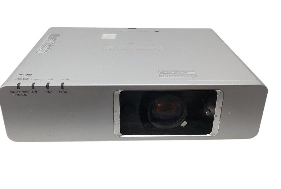 PANASONIC 4000 Lumens LCD Projector for sale 180 each (AAR 1960) (B1