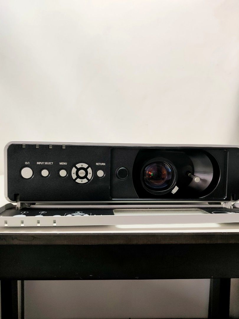 PANASONIC 4000 Lumens LCD Projector for sale 180 each (AAR 1960) (B1