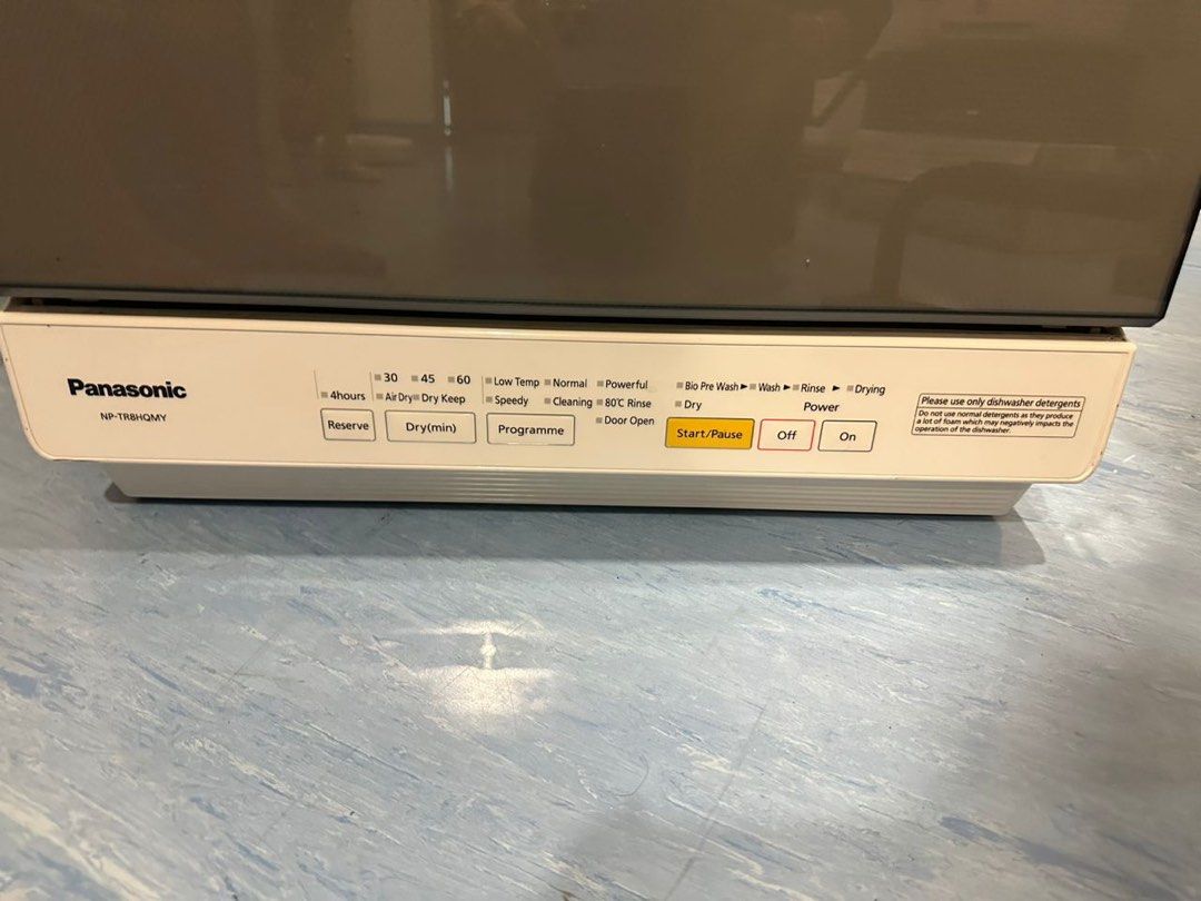 Panasonic Table Top Dishwasher NPTR8HQMY, TV & Home Appliances