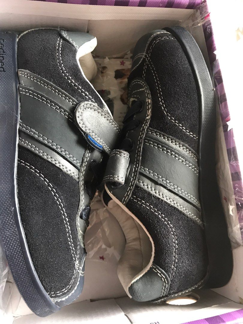 Red chief shop child shoes