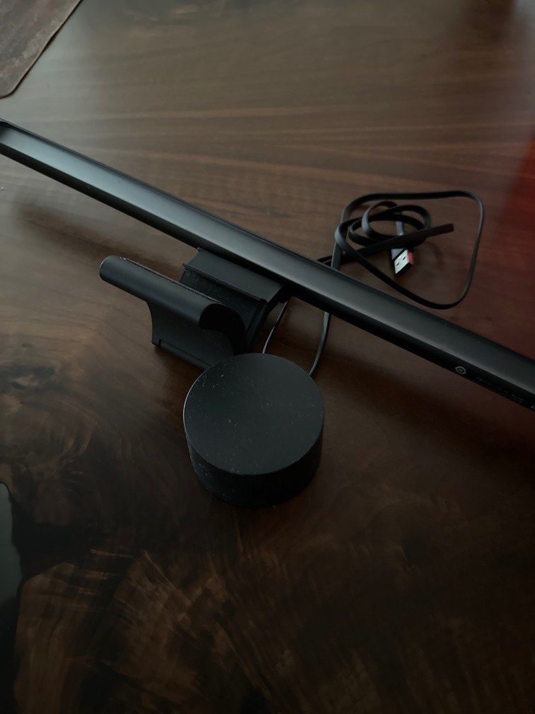 Perfect Condition Xiaomi Mijia Screen Light Bar, Computers & Tech