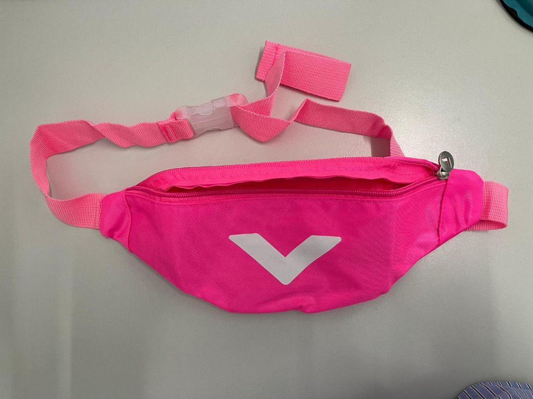 Pink color fanny 2025 pack