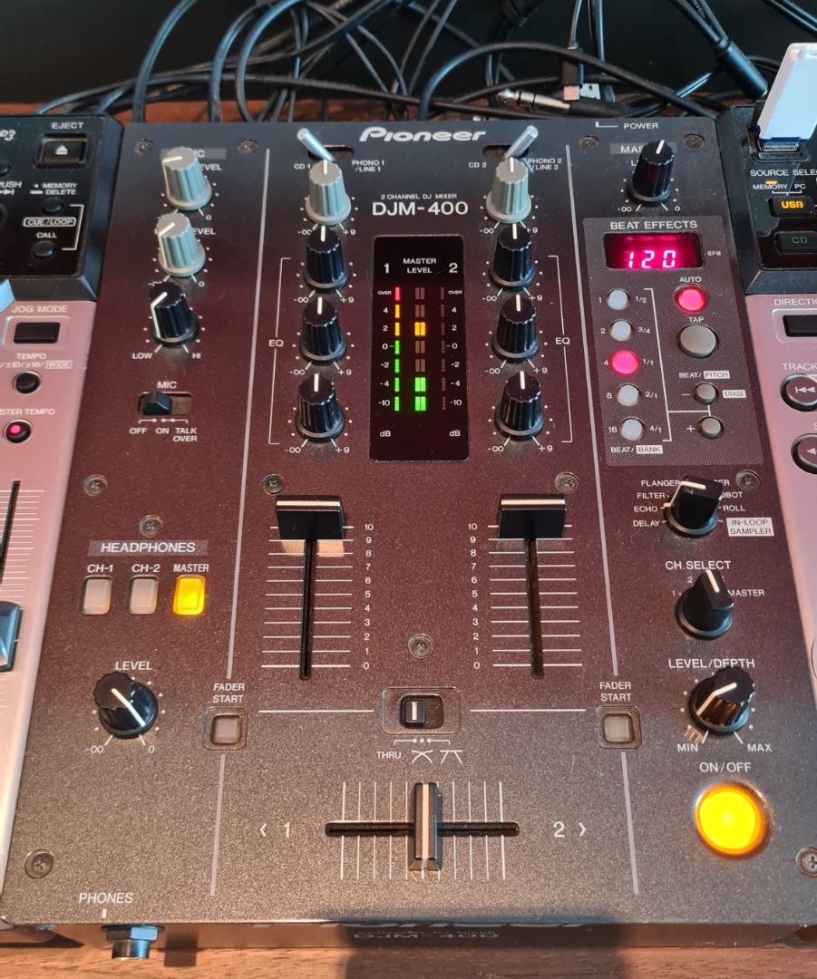Pioneer DJM 400 2ch Mixer & 2x CDJ 400, Audio, Other Audio