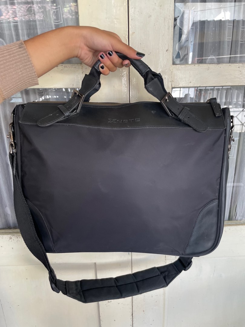 Preloved tas laptop xnote, Barang Mewah, Tas & Dompet di Carousell