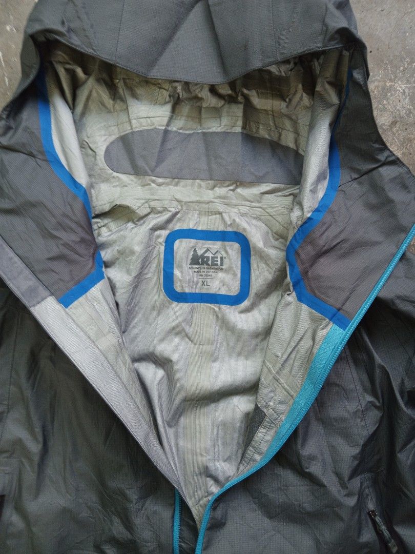 Rhyolite on sale rain jacket