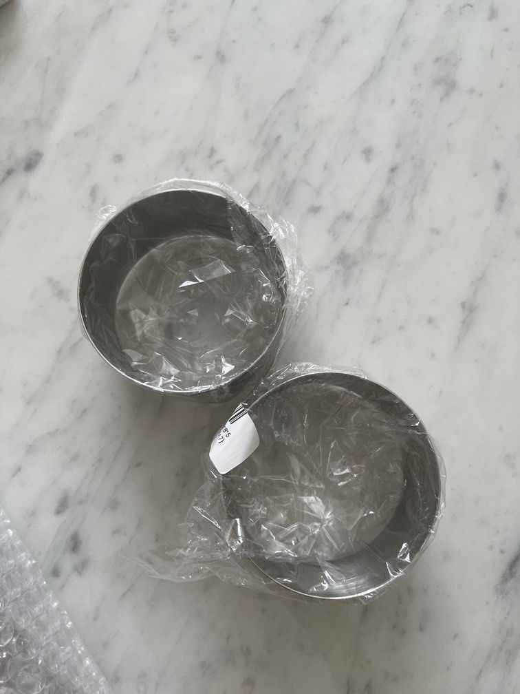 Ring Mold - 8cm (6pcs) (Category: Bakeware) located in Manila. Submitted by yna.items (Listing ID 1243778411, Image 1). Description: • Got these from Shopee • RFS: bought the wrong size • ₱120 each, Take all 6 pcs for ₱720 • Got it for ₱128 each (original price: ₱256 each) .