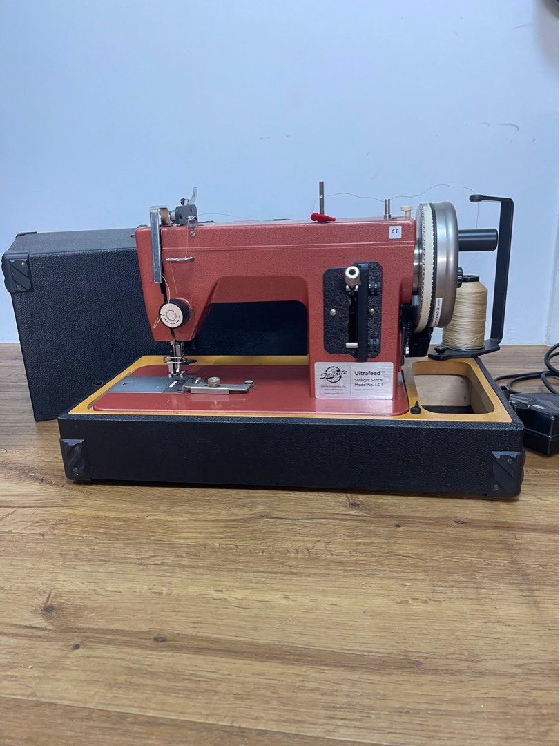 Sailrite Ultrafeed LS Sewing Machine / portable heavy duty sewing