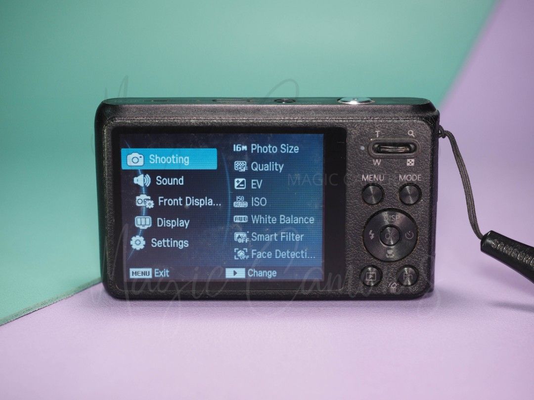 Samsung DV90 16 Megapixels Digital Camera w/ front LCD Screen on