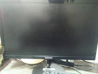 Samsung LCD Monitor