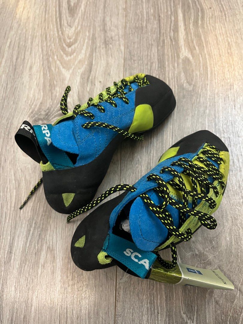 Scarpa mago climbing shoes size 36