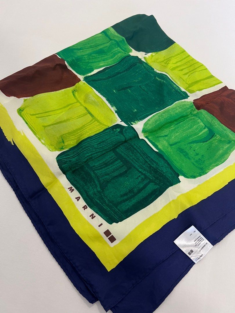 Silk scarf Marni x Uniqlo