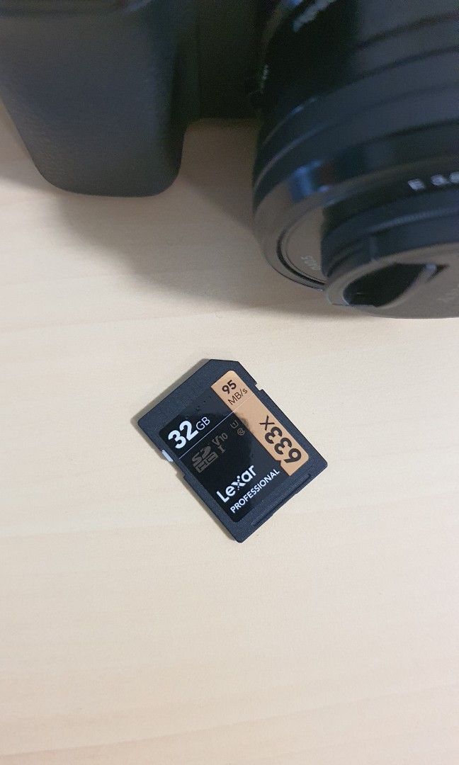 Sony A6100 [Like new] + 32G SD Card, Photography, Cameras on Carousell