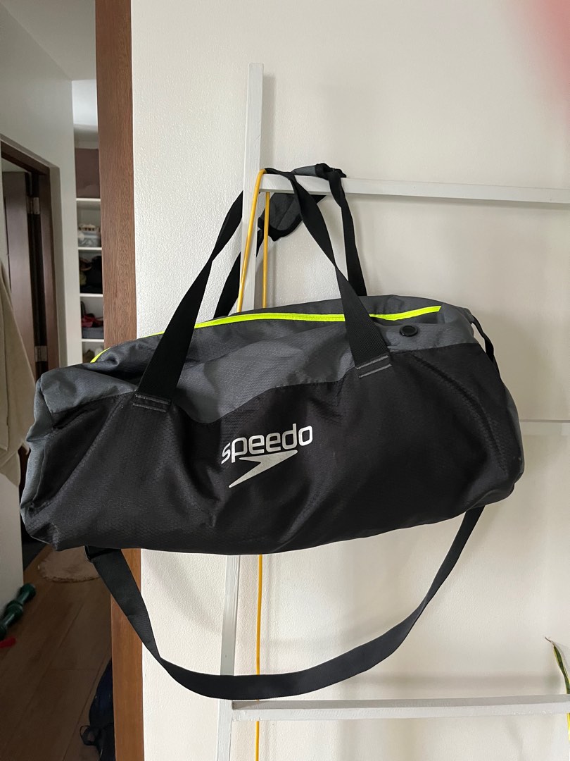 Speedo top duffel bag