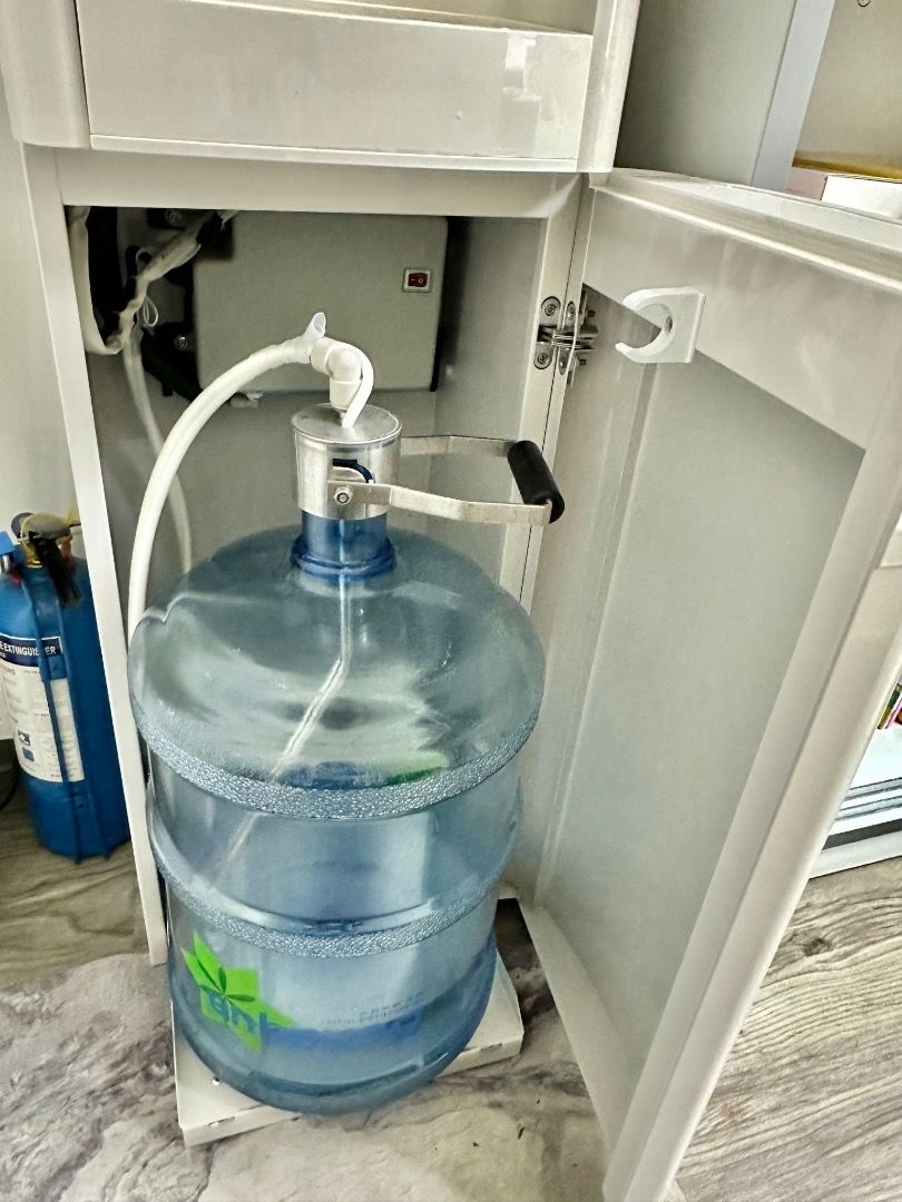Swire Bonaqua distilled Water Dispenser 太古 Bonaqua 上流式 蒸餾水機 Office use