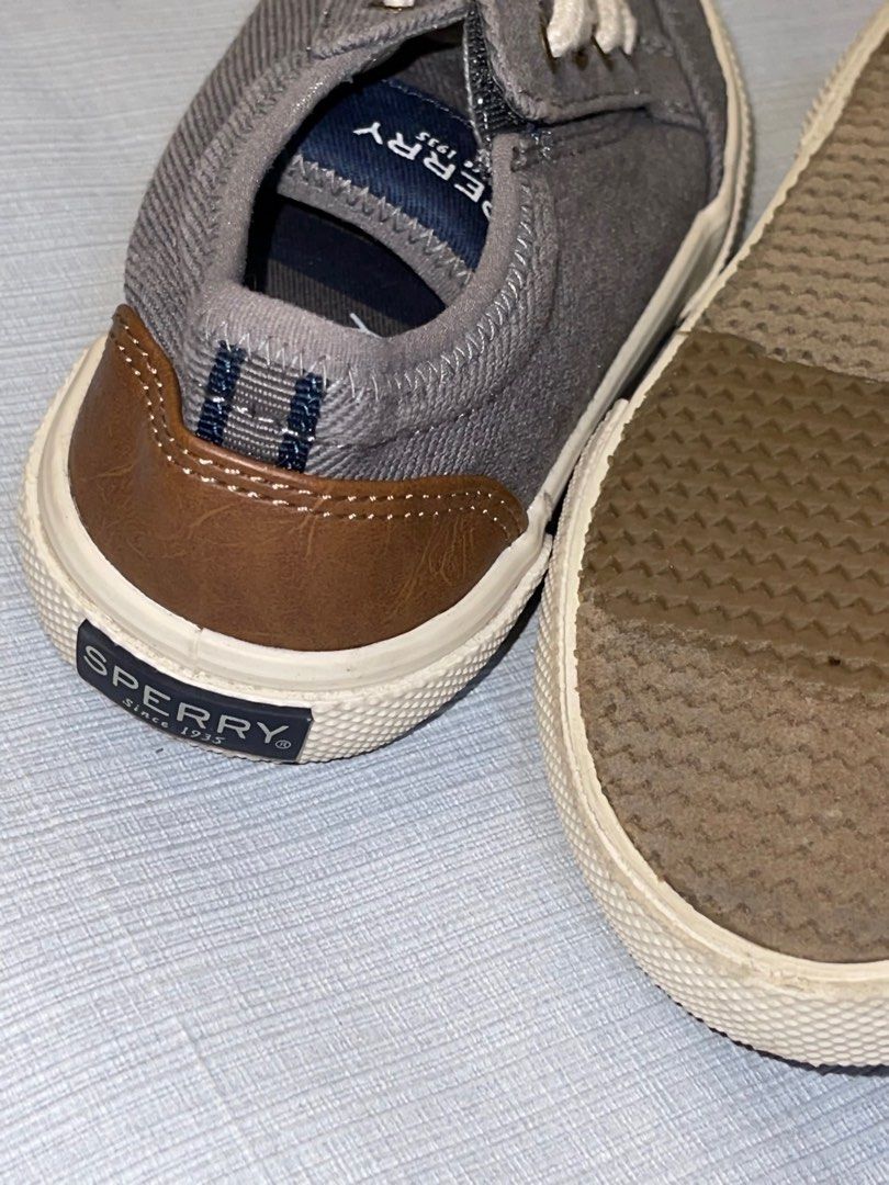 Sperry hotsell deckfin jr