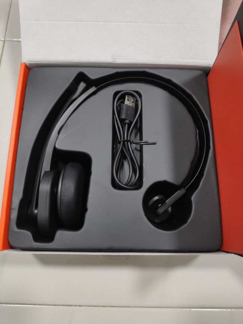TaoTronics Mono Headset Trucker Headset Wireless Black Color TT BH041 PC975036