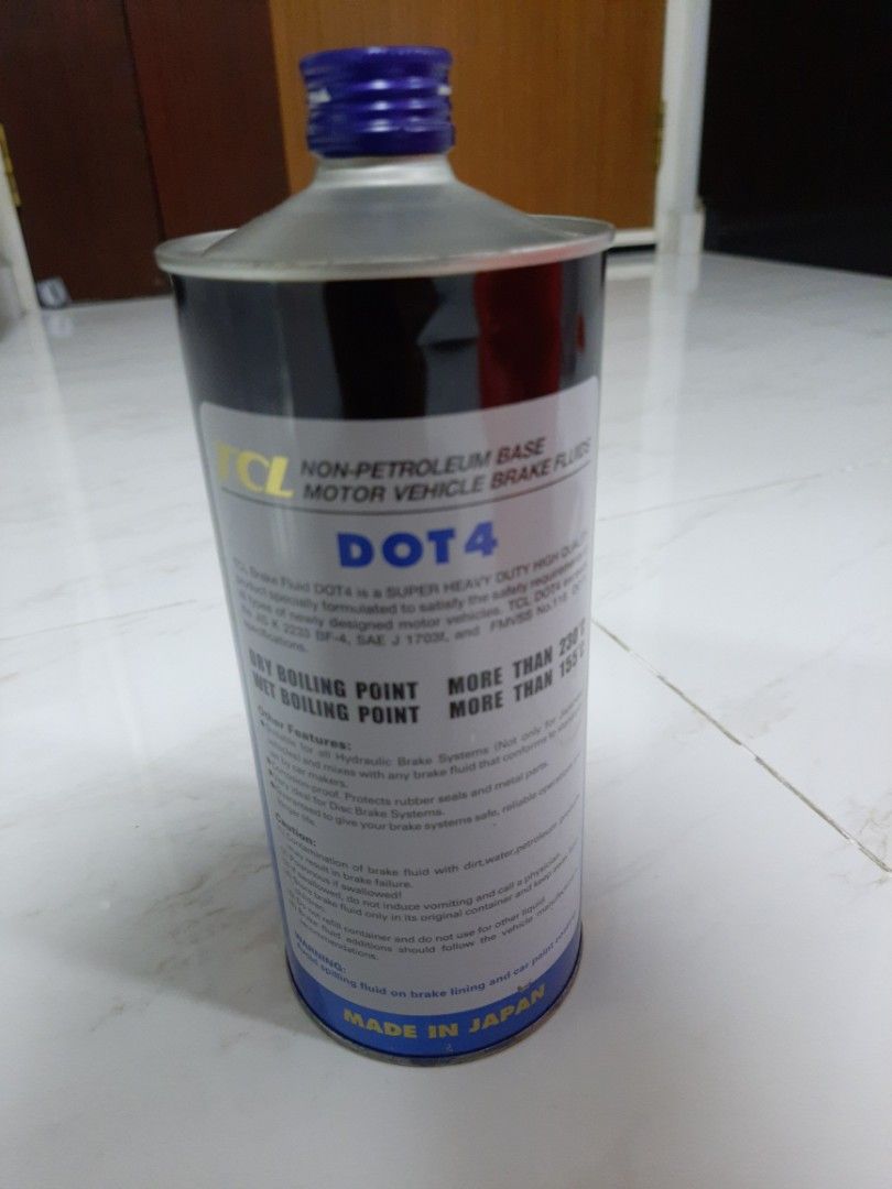 TCL brake fluid DOT4, Car Accessories, Accessories on Carousell