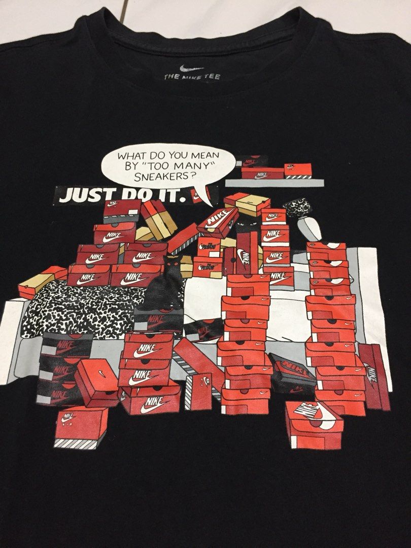 Nike too many on sale sneakers t shirt