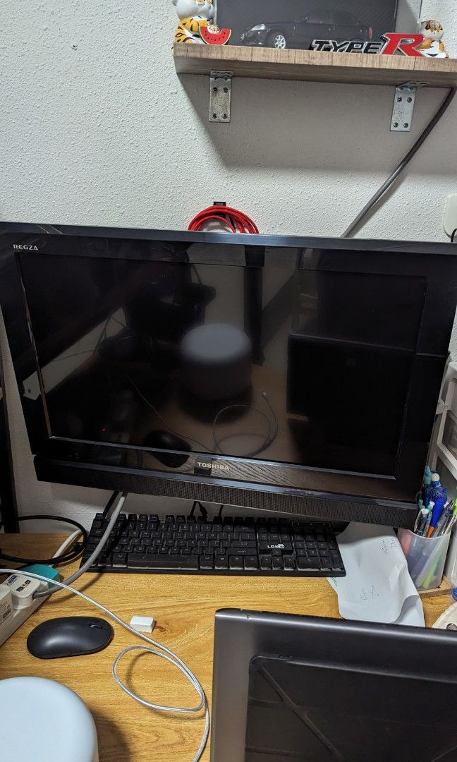 Toshiba Regza TV with table stand), TV & Home Appliances, TV