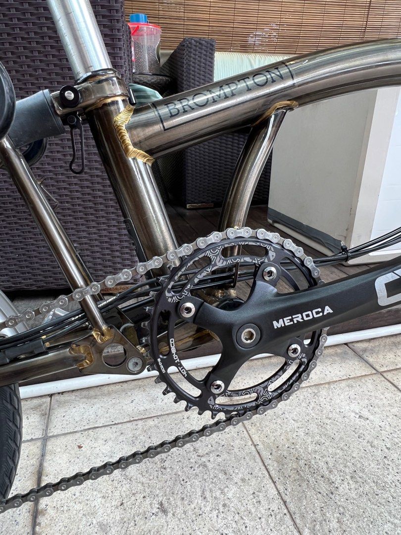 Touring crankset outlet