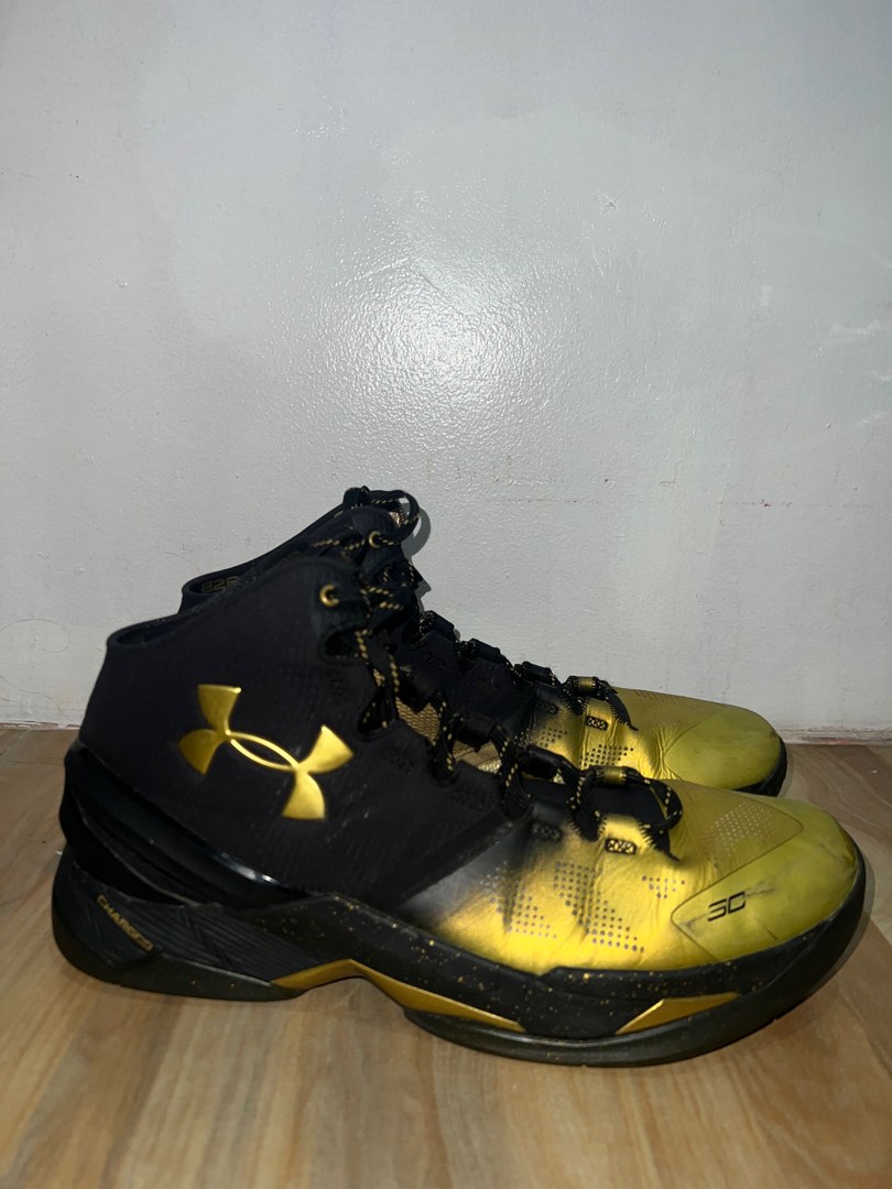 Under Armour Curry 2 in Black Gold