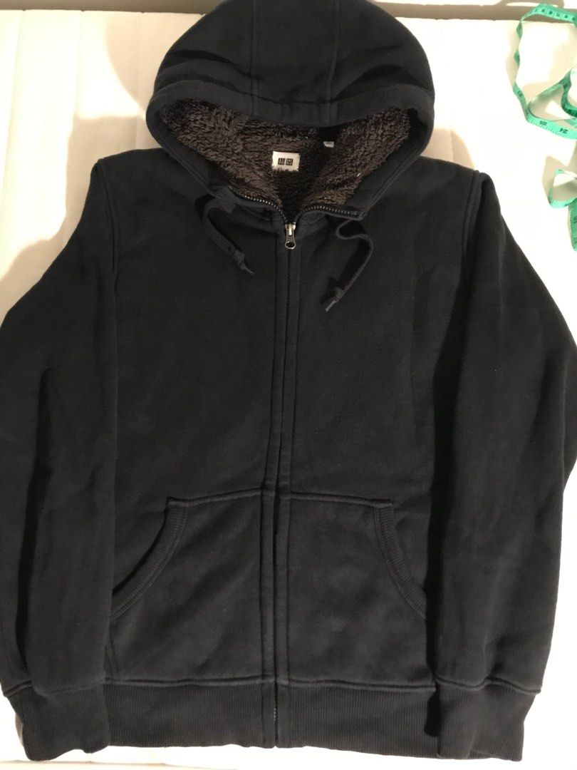 Uniqlo top hoodie harga