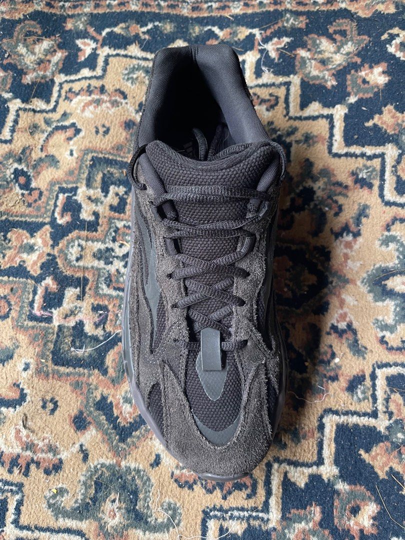 Yeezy boost 700 v2 vanta resell outlet