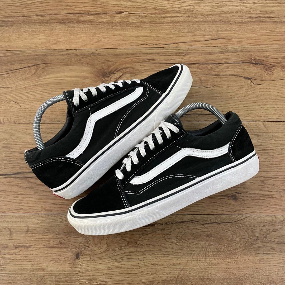 Vans old skool 7.5uk Men s Fashion Footwear Sneakers on Carousell