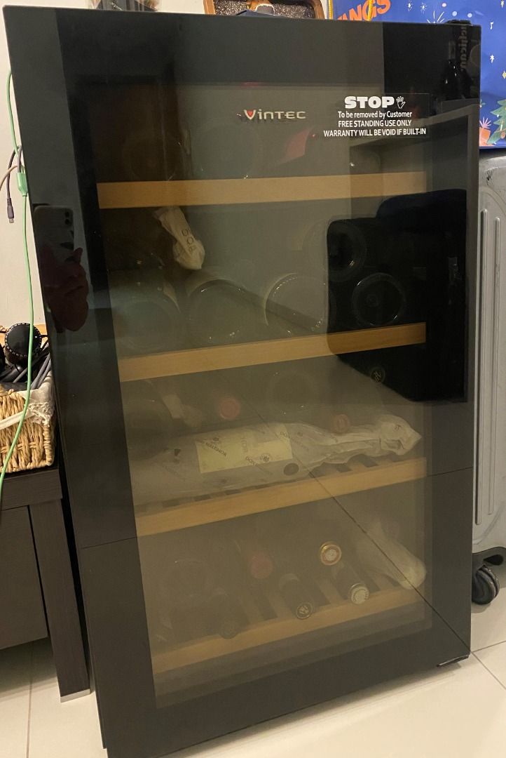 Vintec Wine Chiller (35 bottles, single temperature zone), TV & Home Appliances, Kitchen