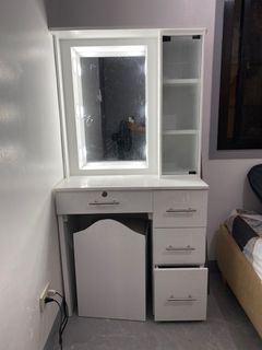 White vanity dresser with led make up lights and chair
