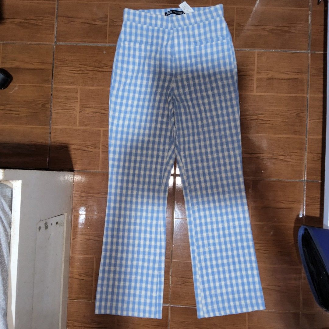Zara gingham flared pants (Category: Other Bottoms) located in Quezon City. Submitted by charott (Listing ID 1243823706, Image 3). Description: brandnew with tags bought it here from another seller sa carousel too tight on me.