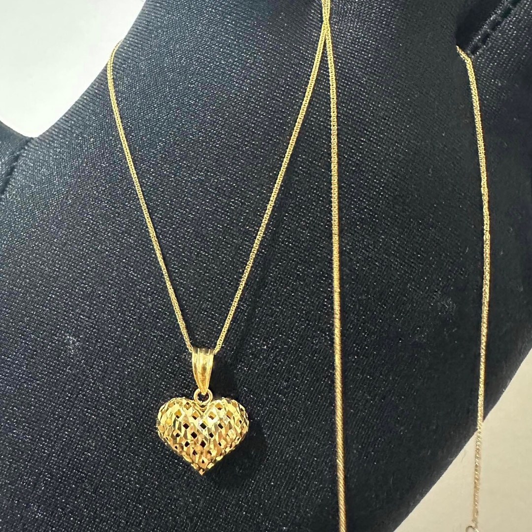 18k Saudi Gold Heart w/ Foxtail Chain on Carousell