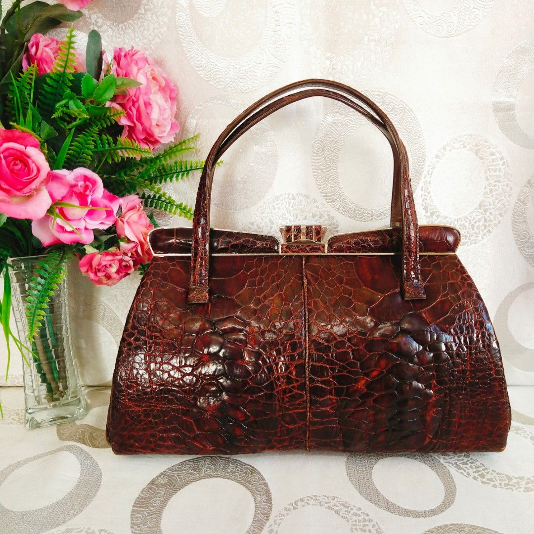Leather Design Bag at Rs 500 | Bhowanipore | Kolkata | ID: 2115398562