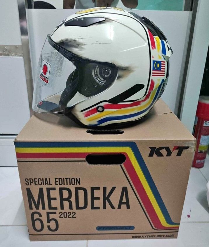 helmet KYT MERDEKA 65 !!!, Motorbikes on Carousell