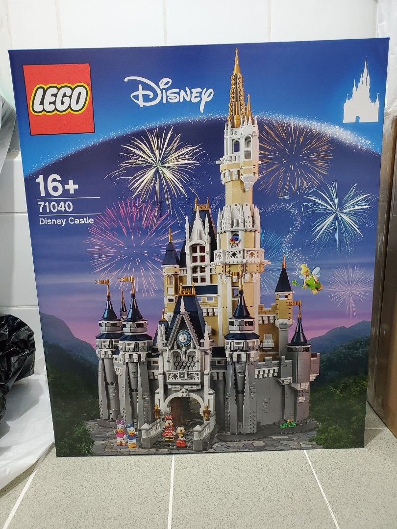 全新Lego 71040 Disney Castle 迪士尼城堡絕版, 興趣及遊戲, 玩具