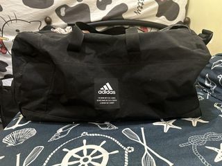 Adidas Duffel Bag Large ( used but not abused )