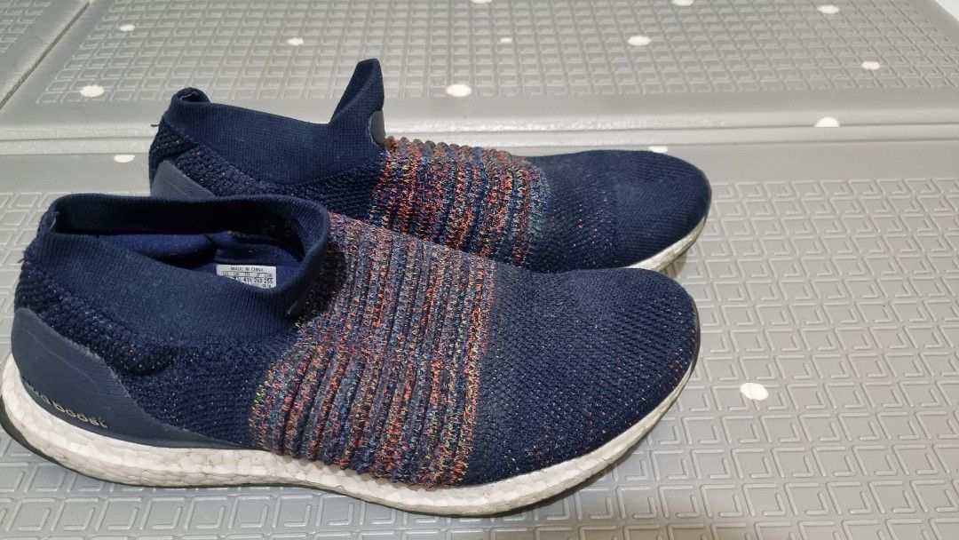 Ultra boost 2024 laceless navy blue