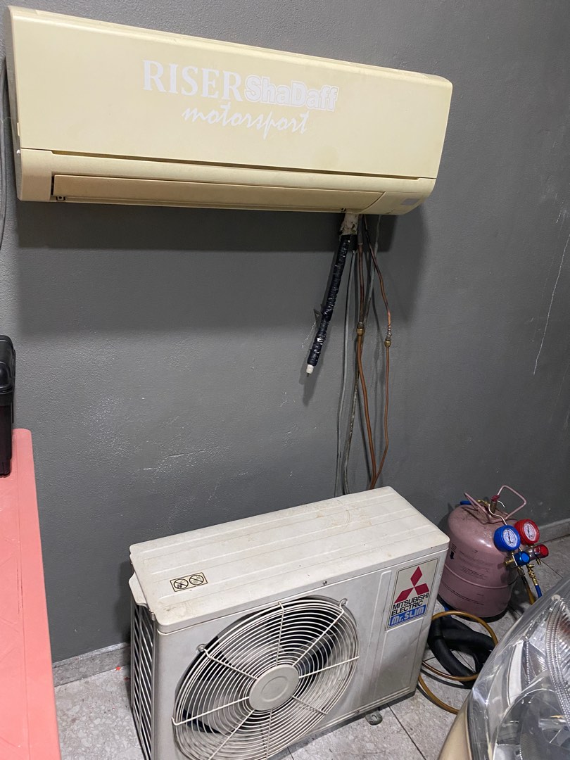 Air cond secondhand, TV & Home Appliances, Air Conditioners & Heating