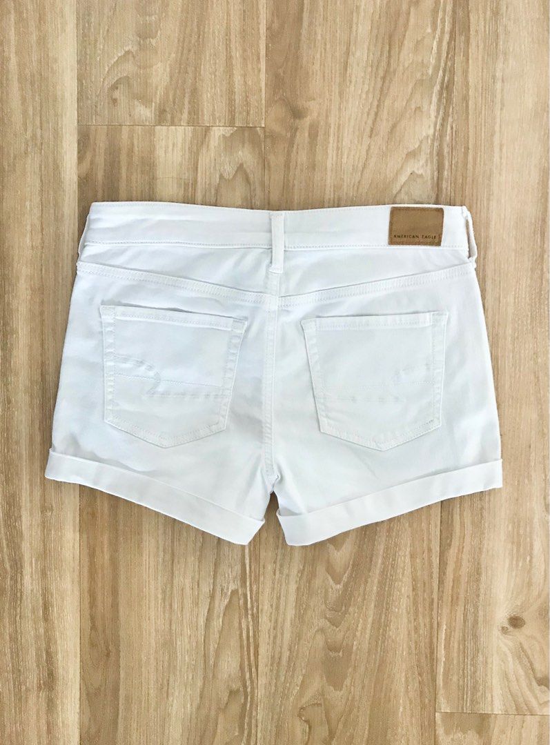 White shorts size best sale 4