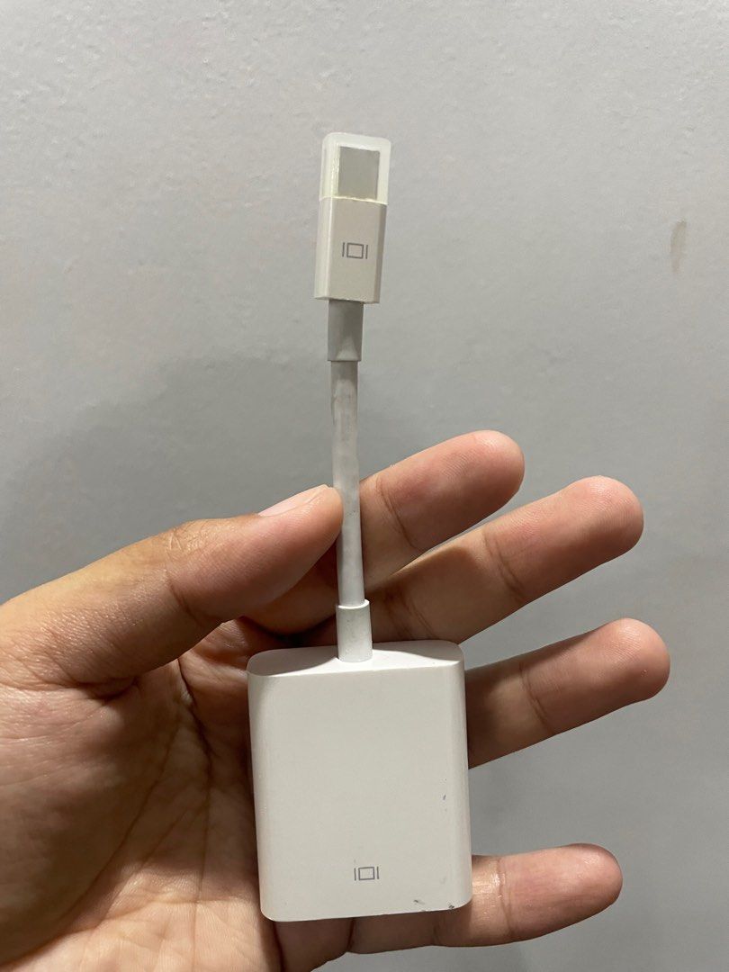 AUTHENTIC APPLE MINI DISPLAYPORT TO VGA ADAPTER (Category: Cables & Adaptors) located in San Mateo. Submitted by tiktok.tiktok (Listing ID 1244061915, Image 1). Description: Original APPLE MINI DISPLAYPORT TO VGA ADAPTER Refer to last photo for orig price .