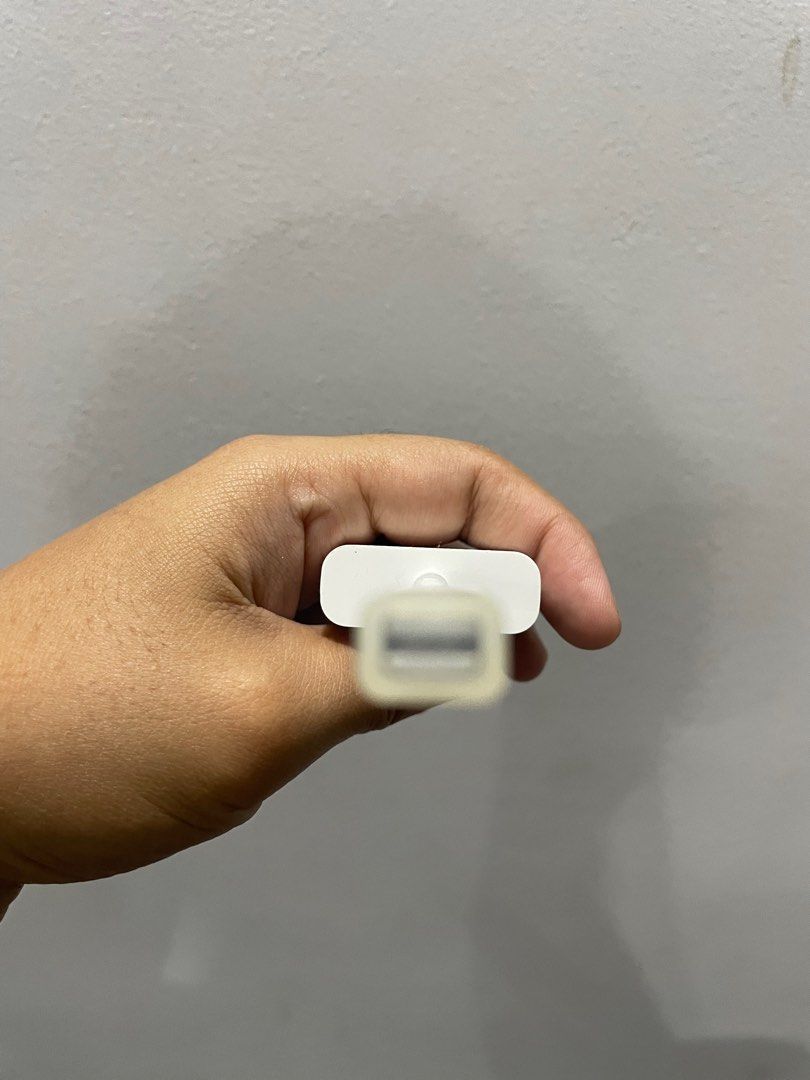 AUTHENTIC APPLE MINI DISPLAYPORT TO VGA ADAPTER (Category: Cables & Adaptors) located in San Mateo. Submitted by tiktok.tiktok (Listing ID 1244061915, Image 3). Description: Original APPLE MINI DISPLAYPORT TO VGA ADAPTER Refer to last photo for orig price .